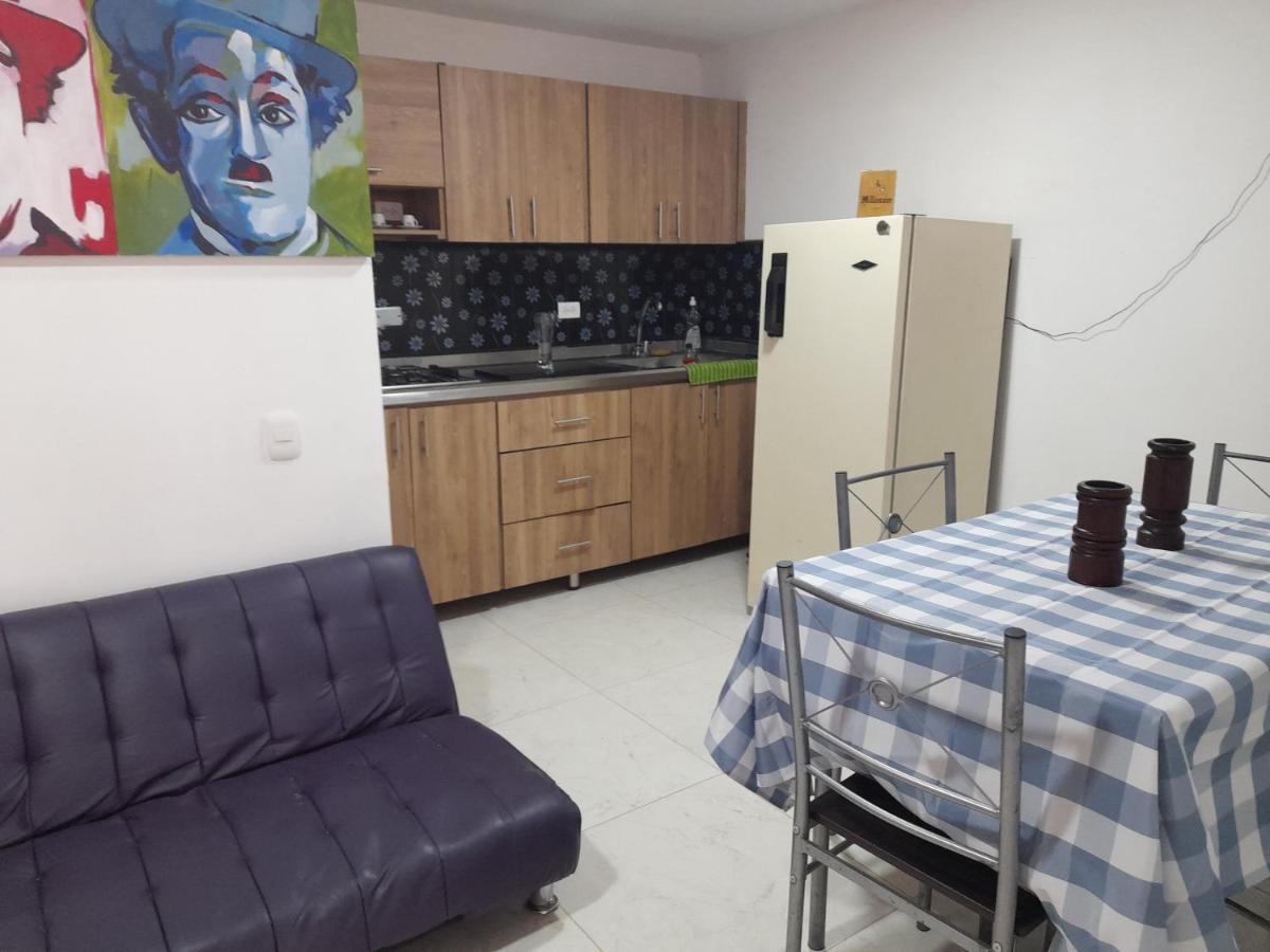 El Paraiso Paisa 5 Minutos Del Malecon Parqueadero Privado A Guatapé Exterior foto